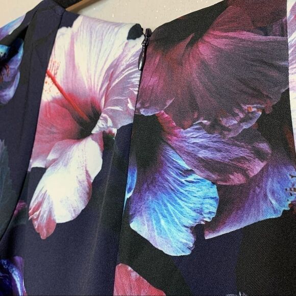 Adrianna Papell • Floral Print V Neck A-Line Dress - Picture 9 of 12